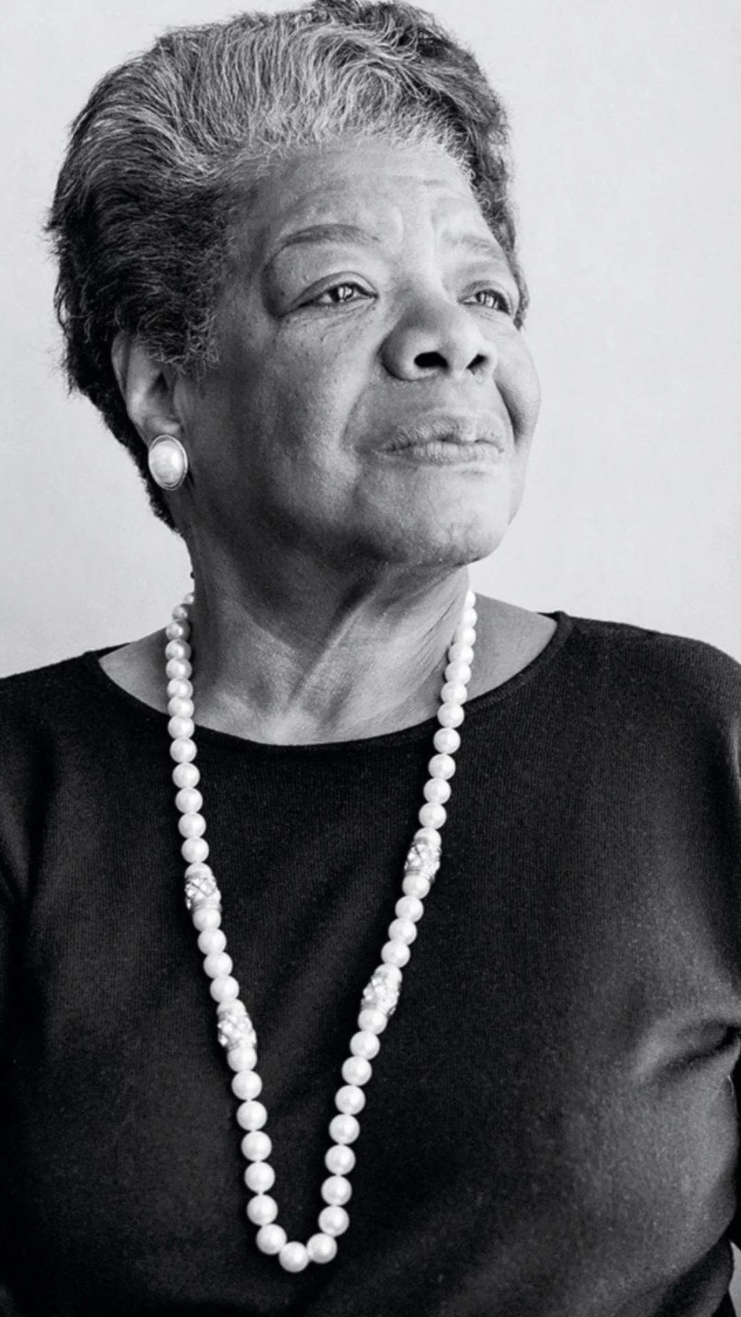 Maya Angelou Profile Photo